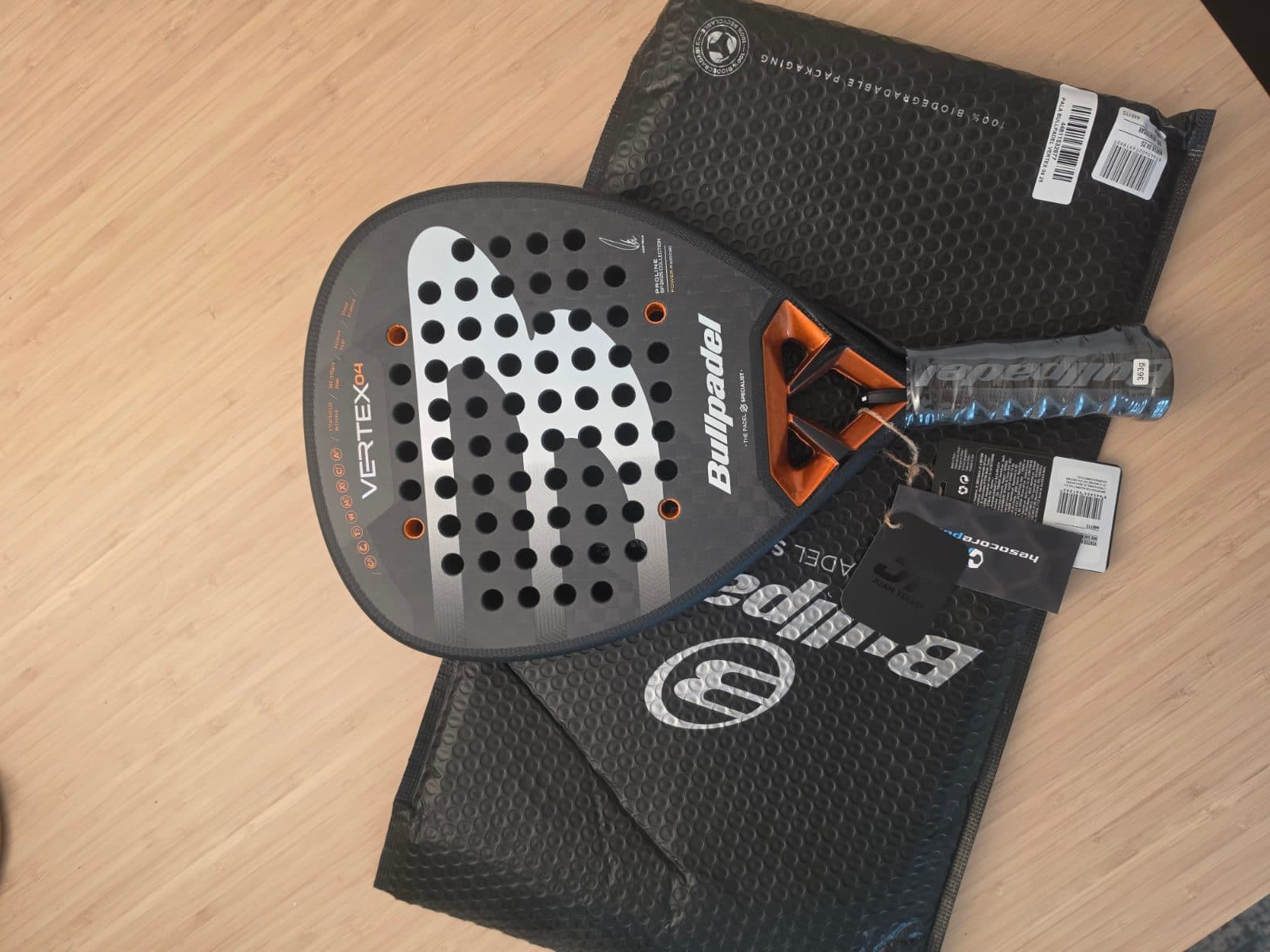 Bullpadel Vertex 04